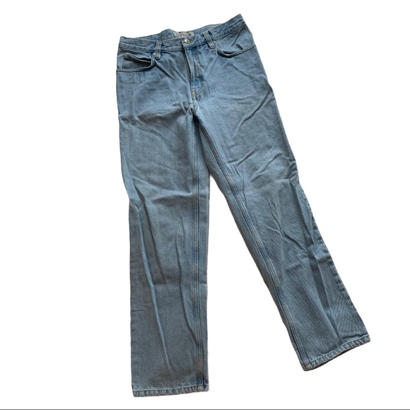WindRiver Light Wash Jeans - Picture 2 of 8
